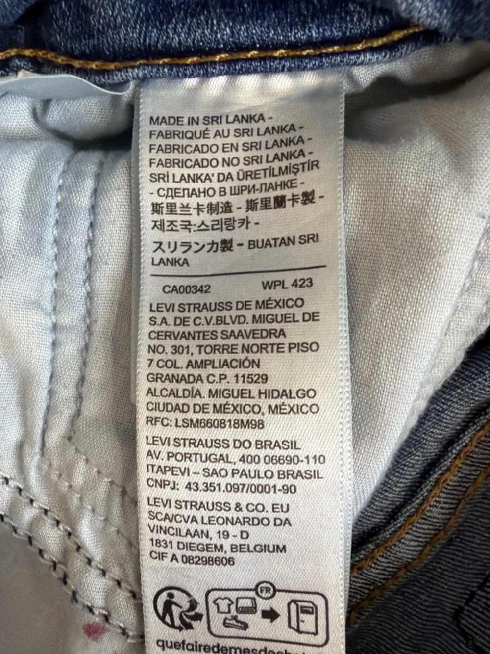 Levi’s 726 High Rise Flare Jeans Women’s Size 30 Distressed Stretch Medium Wash - Picture 12 of 12